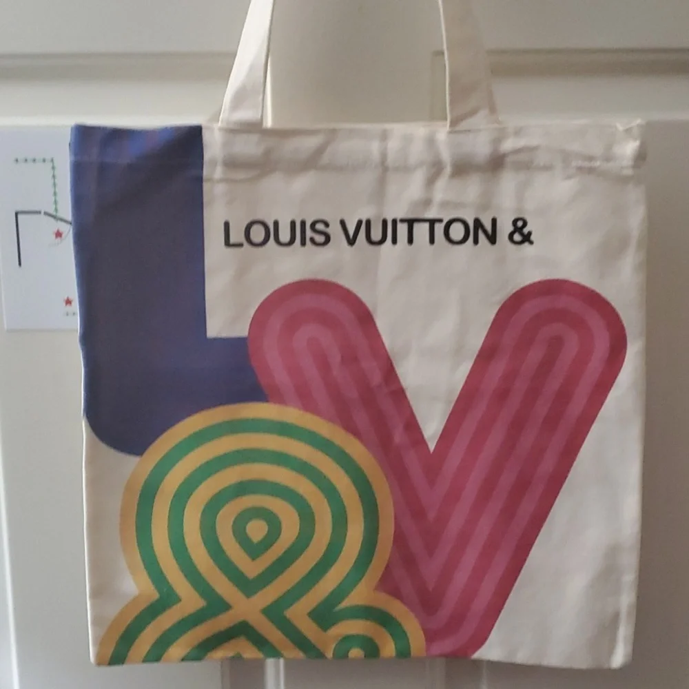 LV CANVAS TOTE NWOT - Picture 4 of 8